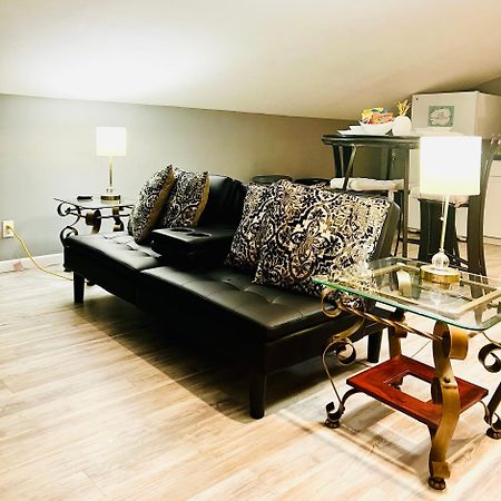 Loft Guest Suite 1 Bedroom Чарлстон Екстер'єр фото