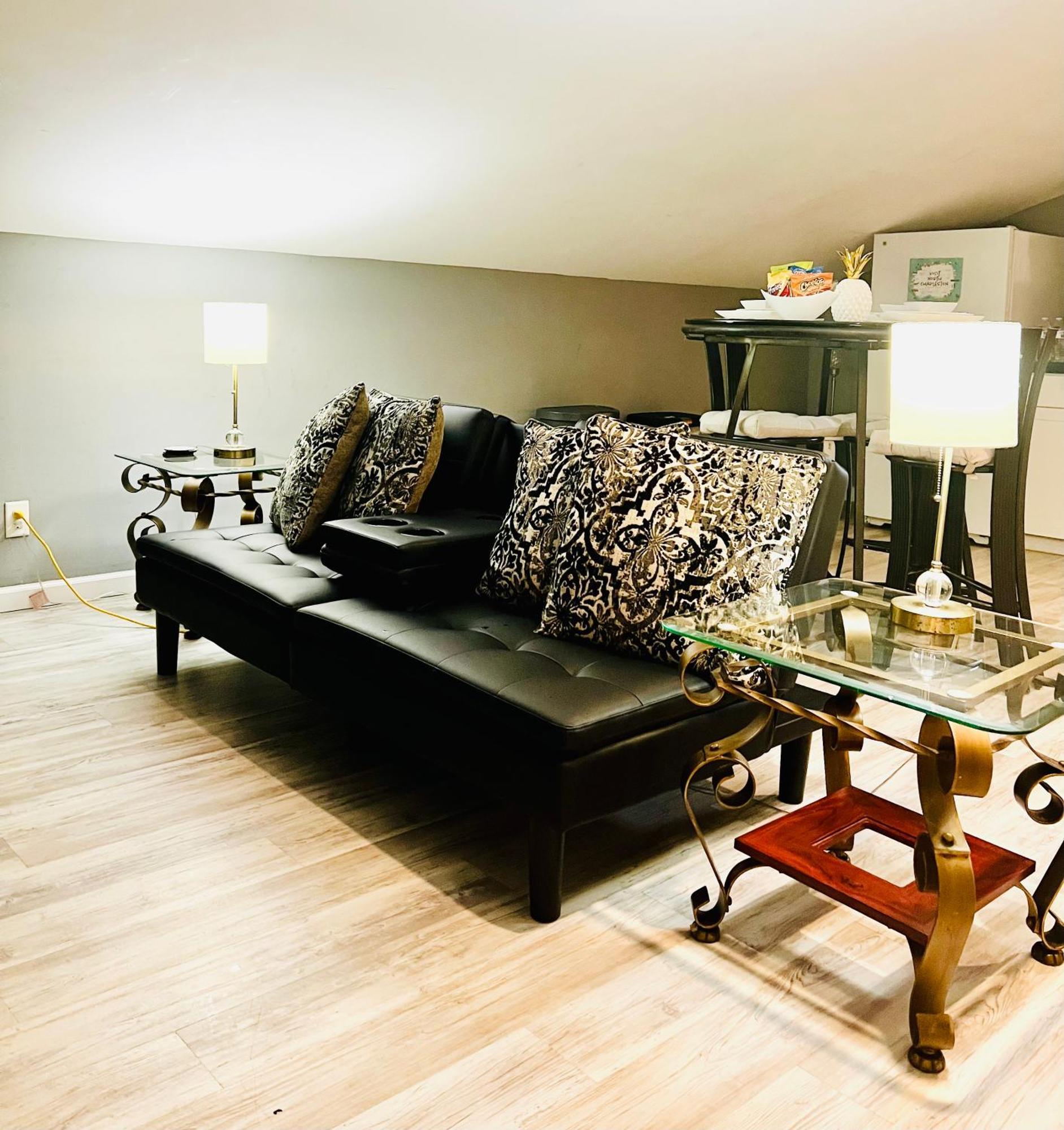 Loft Guest Suite 1 Bedroom Чарлстон Екстер'єр фото